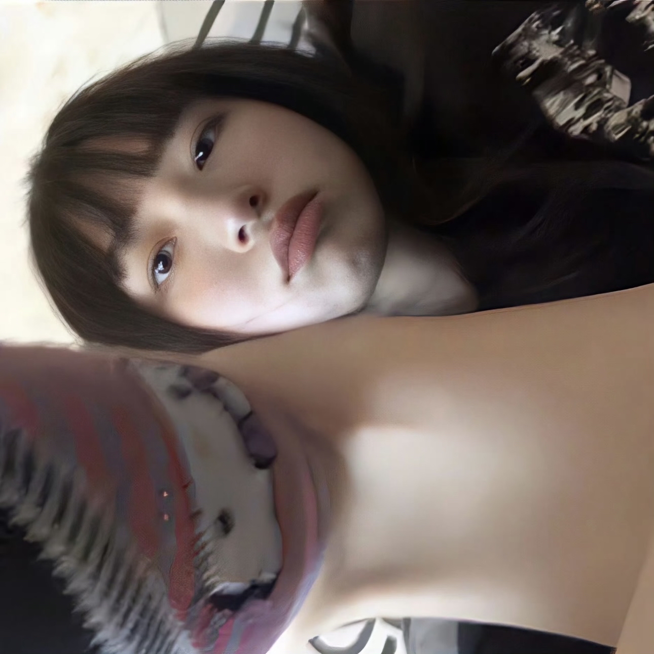 女学生丝袜被❌c🐻扒衣服